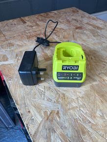 Ryobi Charger