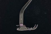 Sewing machine thin fabric presser foot