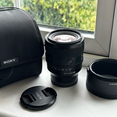 Sony FE 50mm 1.4 GM with case