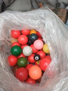 Snooker balls