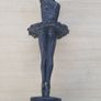 Sculpture of a ballerina Image 9