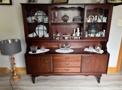 Rossmore furniture and sets of china