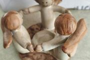 Angels Friendship Circle Ceramic Candle Tea Light Holder Wings White 3 Angels
