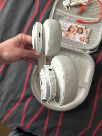 JBL Live 770NC Over-Ear Noise-Cancel