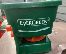 Evergreen Handy Spreader