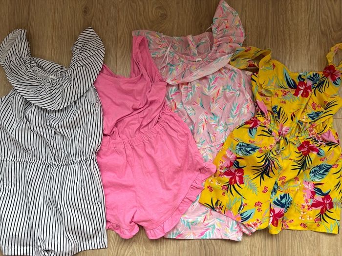Large bundle of girls clothes 8-9yrs