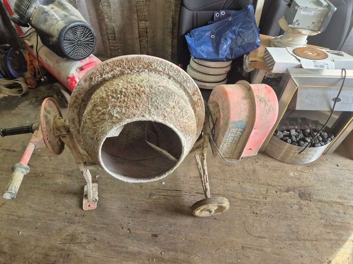 cement mixer