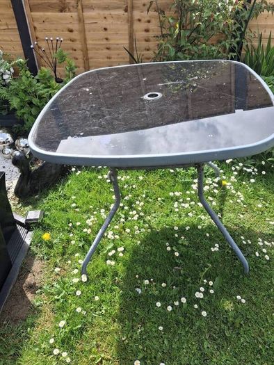 PATIO table and 4 chairs