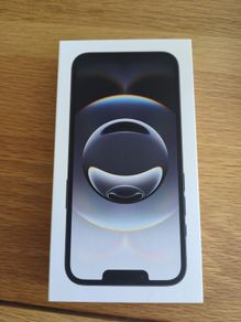 Empty box for iPhone 16e inc reset pin
