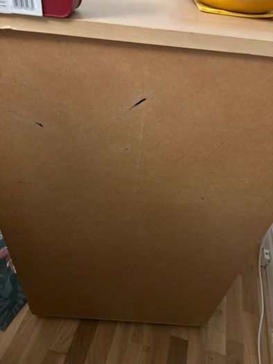 Chest of drawers on casters