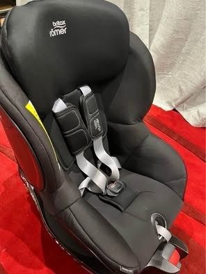 Britax Dualfix M i-Size Cosmos Black Car Seat