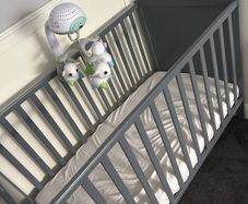 baby cot