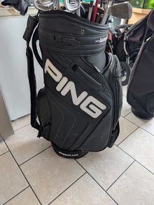 Rare Authorized ping fitter tour bag