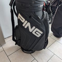 Rare Authorized ping fitter tour bag