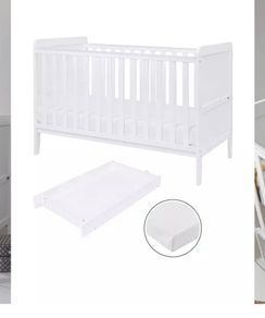 White baby cot