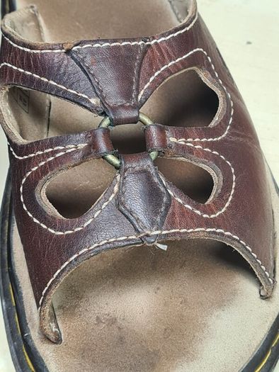 Womens Vintage Dr Martens 3a81 Butterfly  Sandals Peanut Sandals Brown Leather Size Uk 6 Eu 39