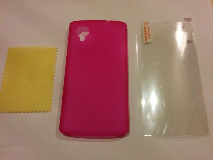 Nexus 5 case and screen protector