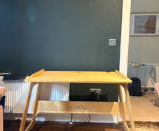 Logu desk