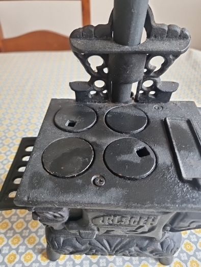 Mini Crescent CAST IRON Stove/Oven with stove items