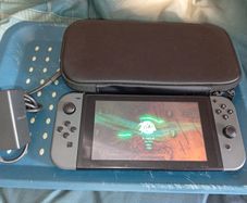 Nintendo Switch V1 HAC-001 Hackable Console (Unpatched) - Black - serial XAJ40021262643 FW 22.5