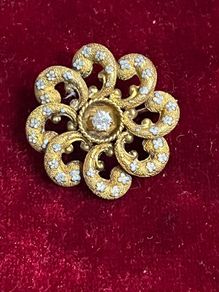 14kt gold pin wheel brooch