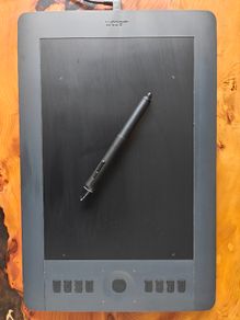 Wacom Intuos Pen Tablet Medium .