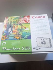 Canon PowerShot S20 3.3MP Vintage Digital Camera Boxed