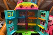 Gabby's Doll House &amp; many accessories