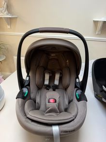 Maxi Cosi car seat
