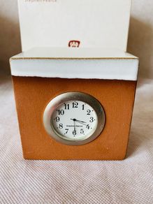 Stephen Pearce Cube Clock