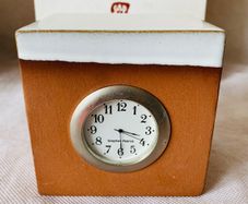 Stephen Pearce Cube Clock