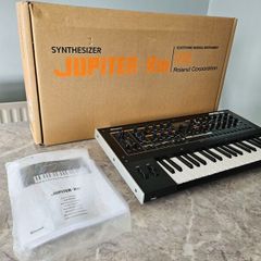Roland Jupiter Xm Synthesizer