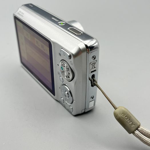 Sony DSC-W210 12.1MP Digital Camera Silver - Full Kit