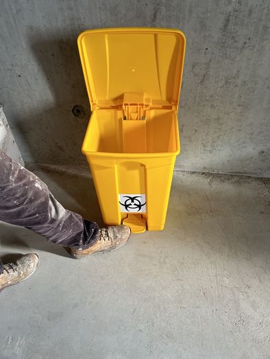 pedal bin