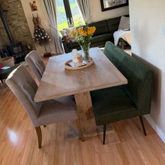 Table & Chairs/Bench