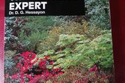 The Tree &amp; Shrub Expert / Dr.D. G. Hessayon / 2003