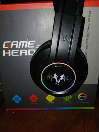 Gaming Headset Super Bass Gaming Headset ,Light Heaphones