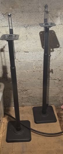 speaker stands x2