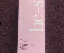 Tanning milk for Face and Body with natural moisturizing ingredients