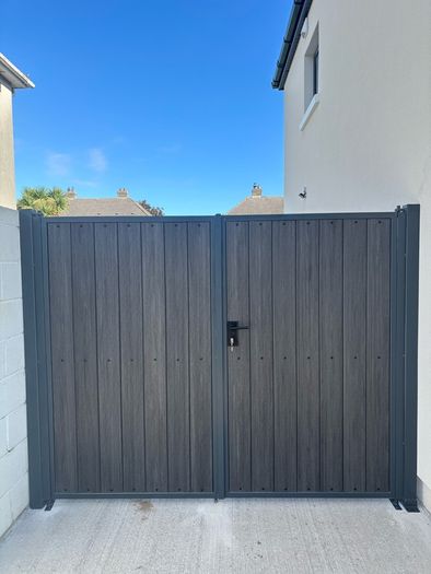 Side Gates