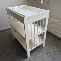 baby changing unit