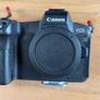 Canon EOS R Body, box, strap, battery & charger. Image 5