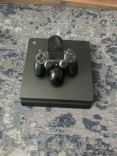 Boxed PS4 Slim 1TB Days of Play Limited Edition Bundle. For Parts / Repair