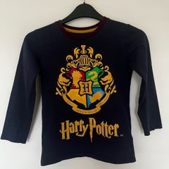 Harry Potter Hogwarts Crest long sleeve T-shirt age 6-7