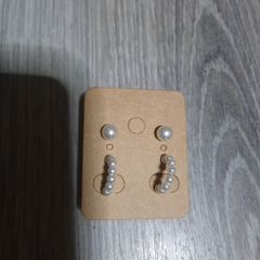 2 pairs pearl earrings