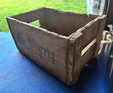 vintage Carlsberg crate
