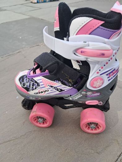 Girls Adjustable Roller Skates size xs, eu 29-32
