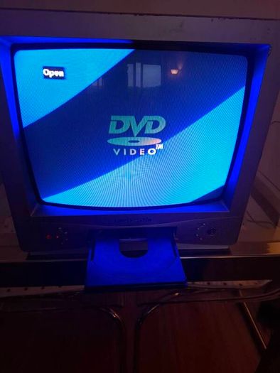 14" PowerPoint CRT TV / DVD Combo