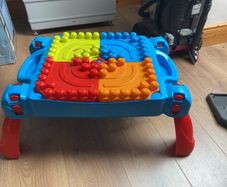 Mega Bloks Build & Learn Table