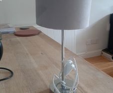 Table lamp